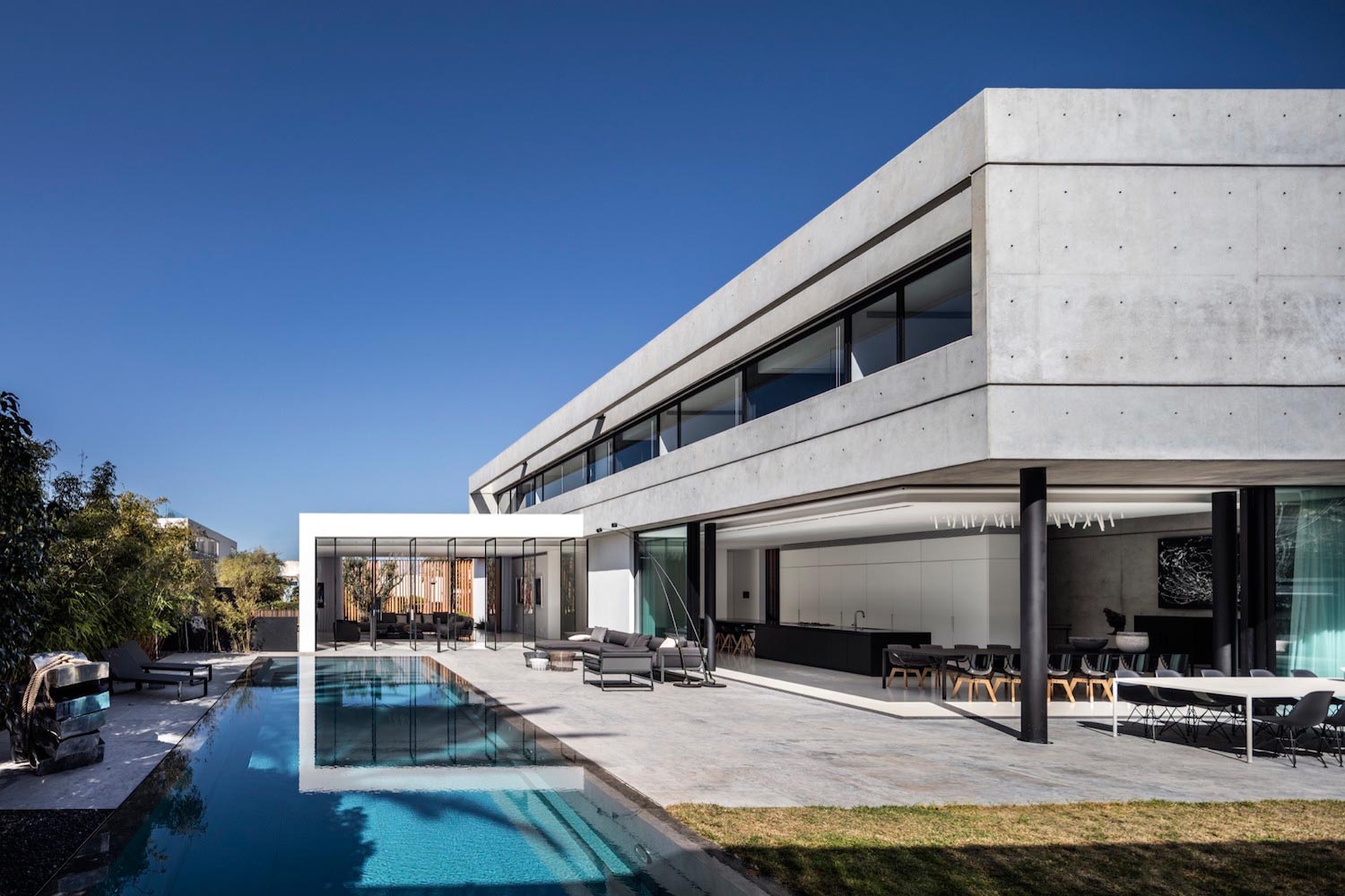 https://www.caandesign.com/wp-content/uploads/2016/07/pitsou-kedem-architects-designed-s-house-concrete-home-modern-look-made-clean-lines-11.jpg